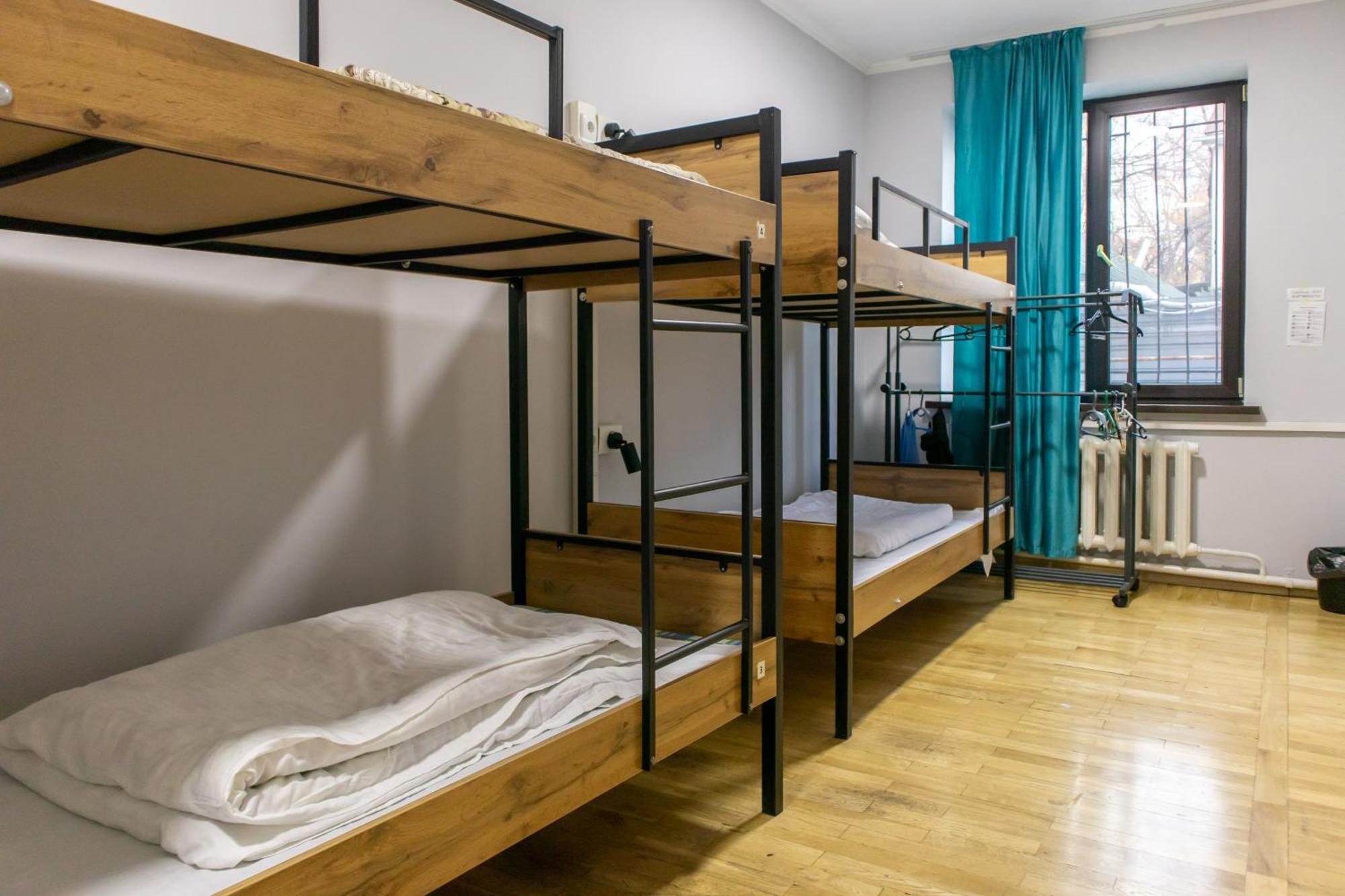 A Pousada Almaty Backpackers Exterior foto